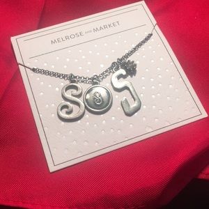 ☑️Nordstrom Melrose & Market initial “S” Necklace